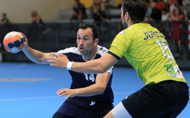 Cargados de moral para el estreno