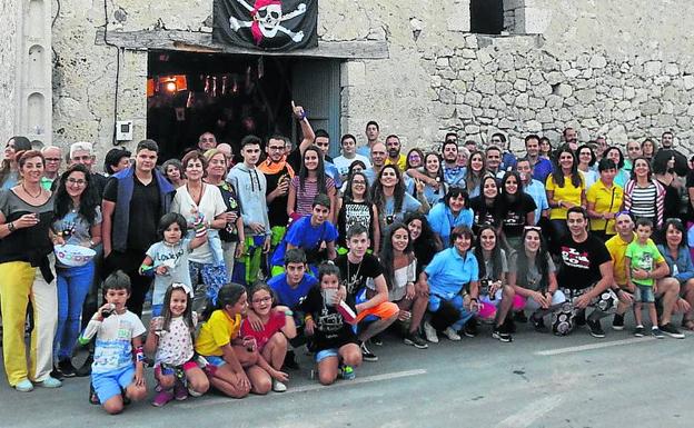 Los vecinos de Fuentepiñel festejan San Nicolás de Bari