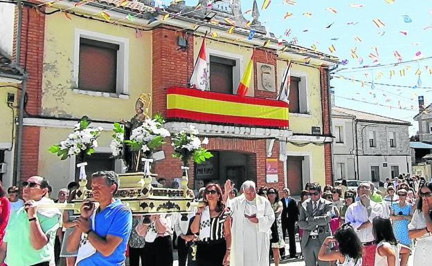 Procesión de San Nicolás en Fuentepiñel