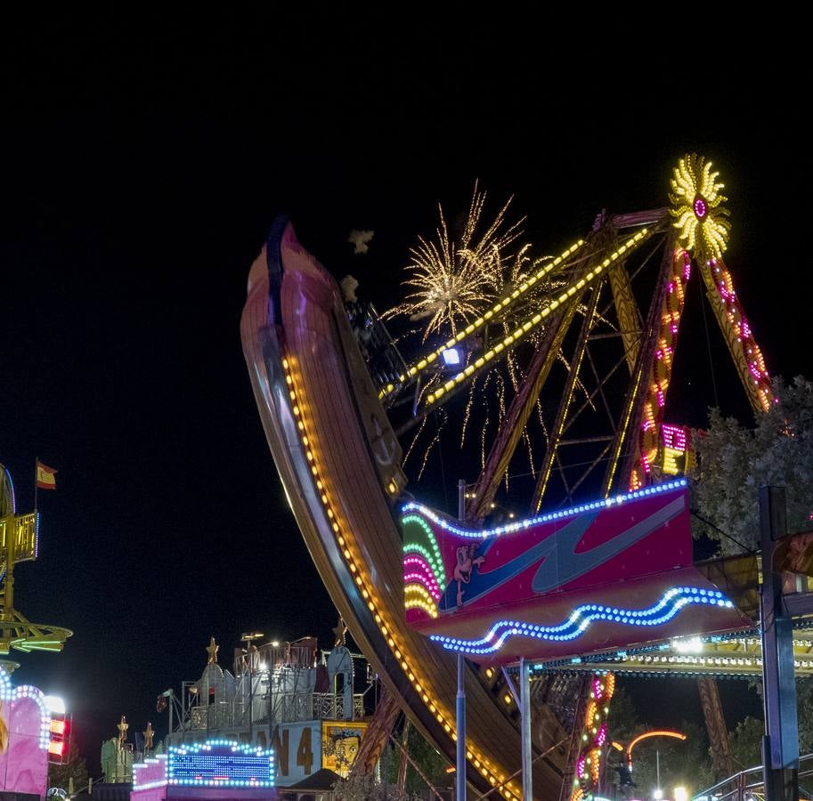 Primera sesión de fuegos artificiales de las fiestas de Valladolid