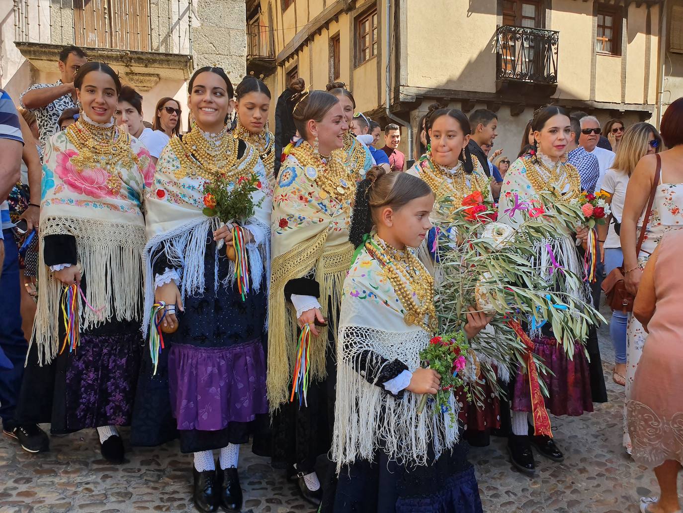 Ofrendas a la Virgen de la Cuesta en Miranda
