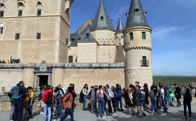 El Alcázar de Segovia bate su récord de visitantes en un mes de agosto con 84.251 personas