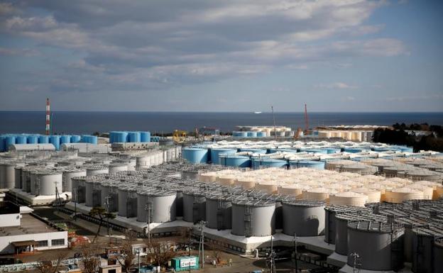 TEPCO planea verter al océano Pacífico agua radiactiva de la central nuclear de Fukushima