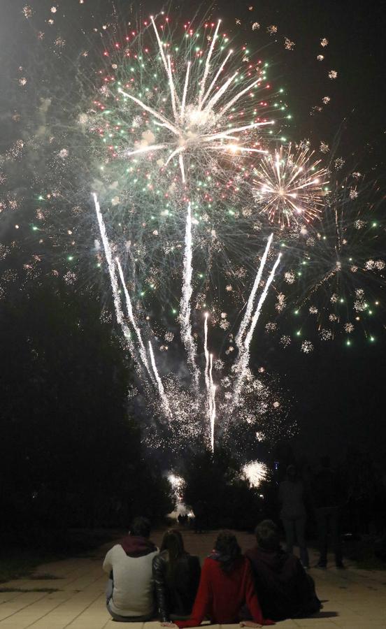 Tercera sesión de exhibición de fuegos artificiales