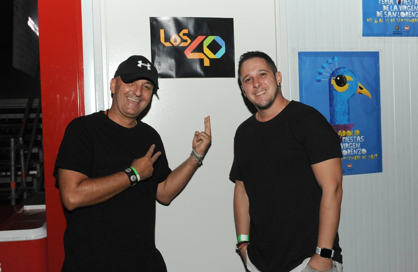 Miles de jóvenes celebran los 40 Puceladance en la Plaza Mayor de Valladolid