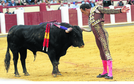 López Simón, única puerta grande de la feria de Valladolid