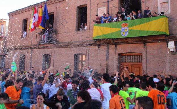 Las peñas, el alma de la Función navera