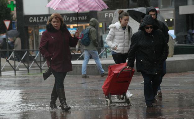 La Aemet avisa de que podrían caer 20 litros por metro cuadrado en una hora en Valladolid