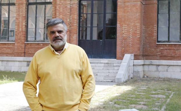 Arturo Polanco, director del IES Jorge Manrique «Los jóvenes valen mucho y de 'ninis' tienen poco»