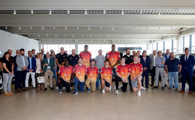 El ambicioso proyecto del Aquimisa Carbajosa se presenta en sociedad «para aspirar al máximo» en la temporada 2019-20