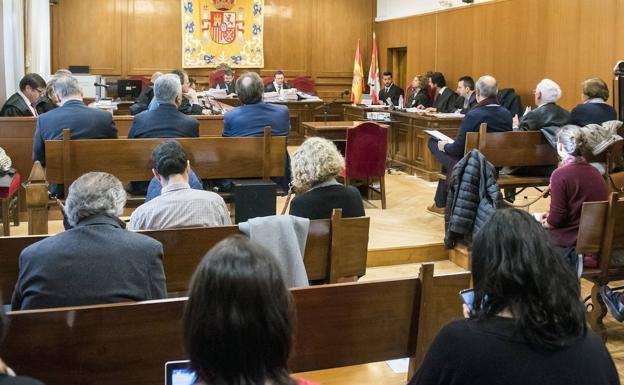 IU se rinde en las prejubilaciones de Caja Segovia y evita unas costas «inasumibles» que llevarían a la desaparición del partido