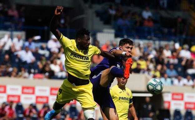 El Real Valladolid cae en Villarreal con justicia