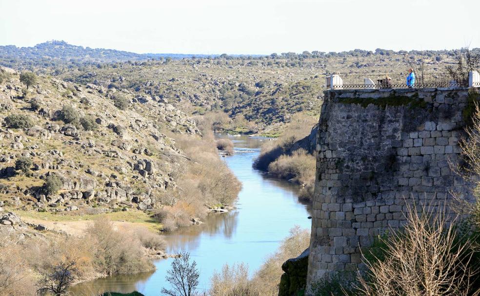 De puente a puente por tierras de Ledesma