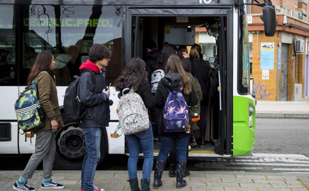 El bus urbano gratuito se ampliará desde enero en Valladolid a los menores de 15 años