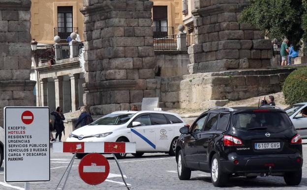 La ciudad de Segovia soporta cada día una media de 100.000 desplazamientos de vehículos
