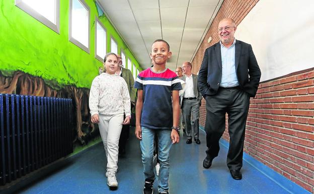 Las aulas que enseñan a convivir en Pajarillos