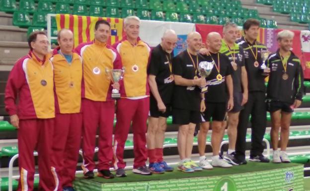 Los bejaranos Melquiades Maíllo y José Luis Sánchez, subcampeones de España de veteranos con Castilla y León