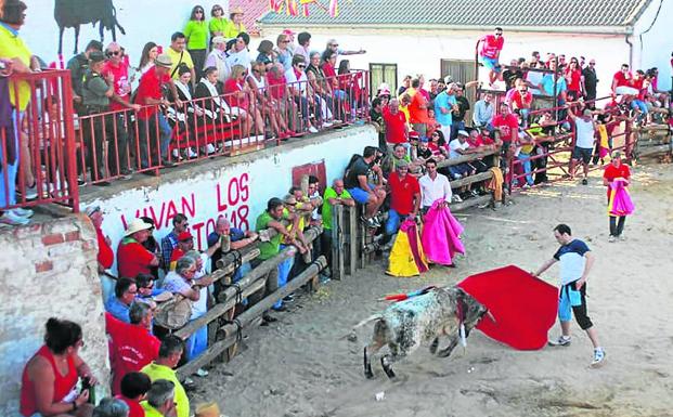 Muñopedro: Nunca es tarde para unas buenas fiestas