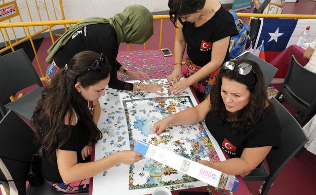 Una pareja de Cádiz y Soria se lleva el Mundial de puzles en esta categoría entre 200 participantes
