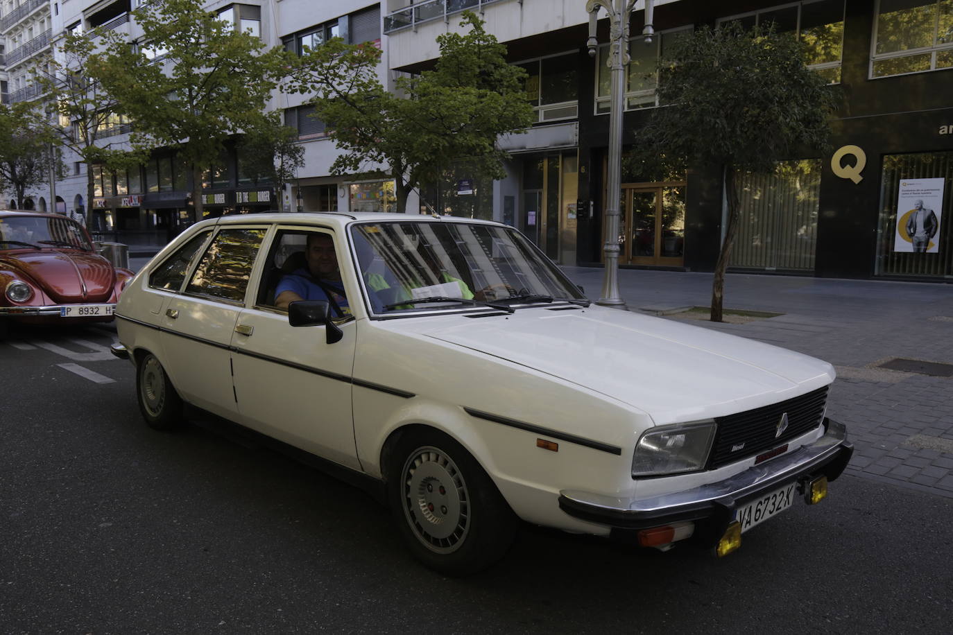 Quinientos vehículos clásicos se dan cita en el Valladolid Motor Vintage (6/10)