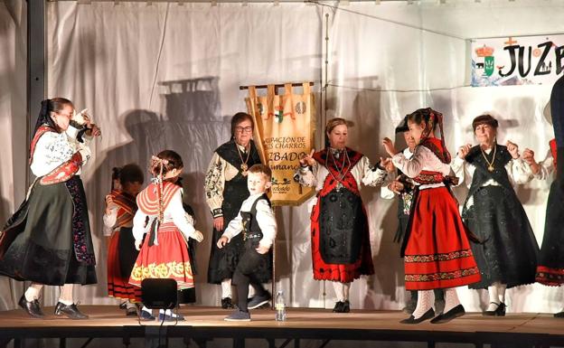Bailes para el patrón del municipio en el día grande de las celebraciones de Juzbado