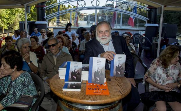 José de Cora: «Querría evitar que la gente me comparase con Miguel Delibes»