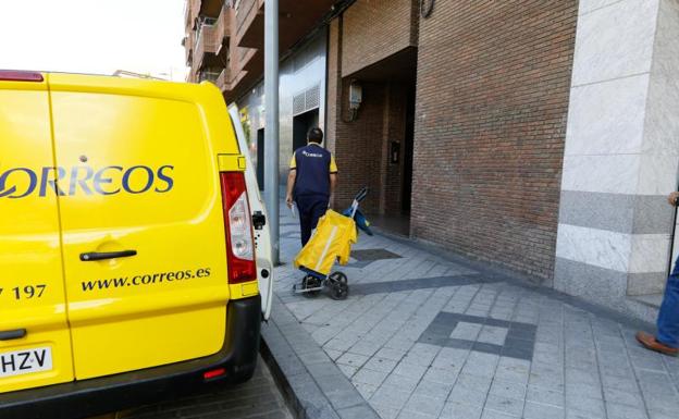 Los sindicatos creen que las 61 nuevas plazas de Correos mejorarán el servicio en Valladolid