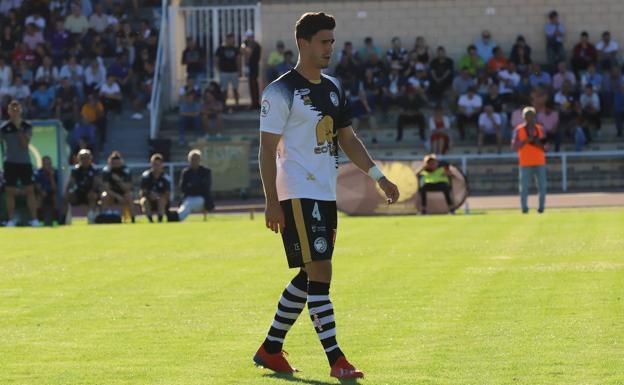 Zubiri: «Cuando me quité la camiseta tenía la marca del balón en el pecho, espero poder jugar el derbi»