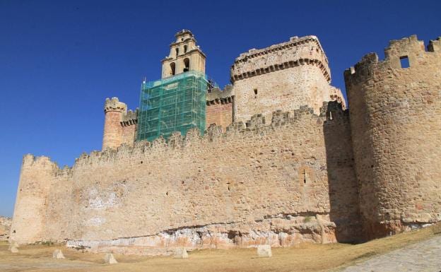 La prospección arqueológica en el Castillo de Turégano no encuentra estratos de interés