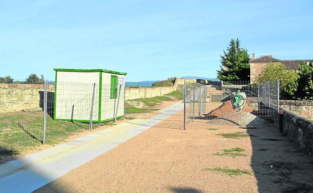 La obra del adarve de Ciudad Rodrigo finalizará en dos meses sin subida del coste inicial