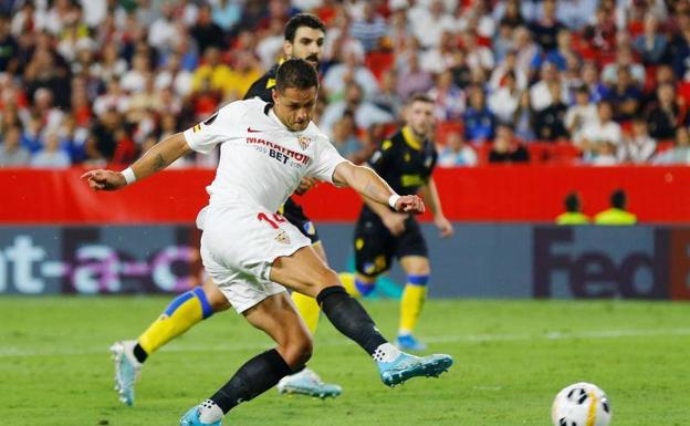 El Sevilla gana con el mínimo esfuerzo