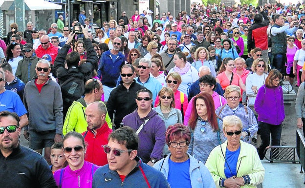 Apadefim junta a casi 2.500 personas en su marcha en favor de la lucha por la integración