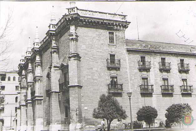 Estampas del Valladolid antiguo (XX): el Palacio de Santa Cruz