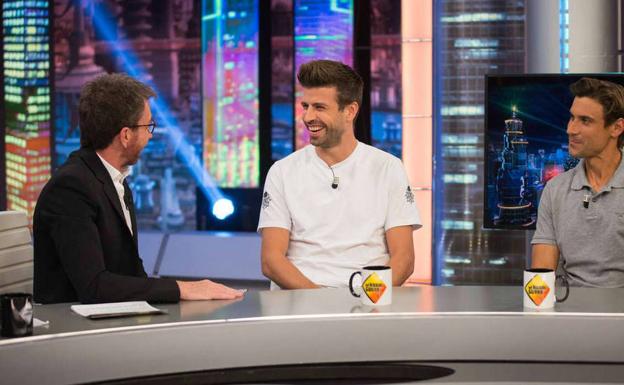 Piqué desvela el vicio que estropea su dieta y reconoce que pocas veces la lía «sin querer»