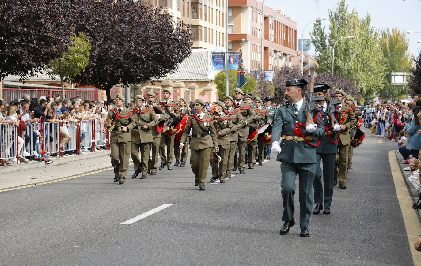 La Guardia Civil celebra su día grande entre el cariño de los palentinos