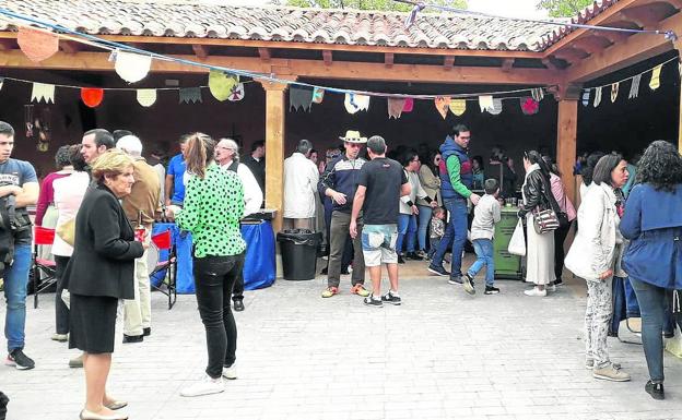 Santervás de Campos cierra el Mercado del Camino de Santiago con récord de visitantes