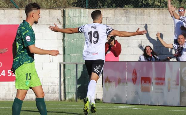 El Salamanca CF UDS se lleva un derbi de Guijuelo que le puede salir carísimo (1-2)