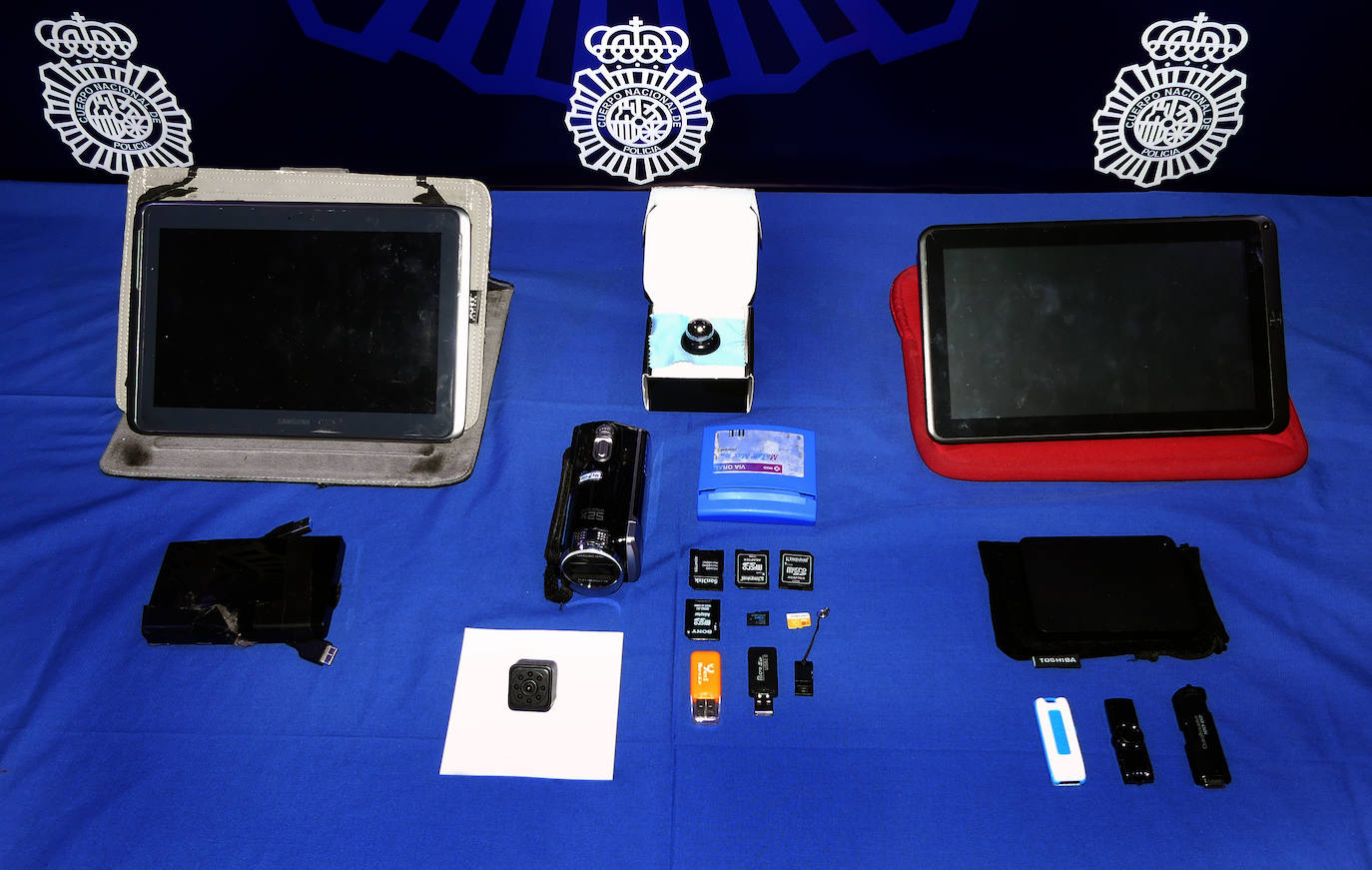 La trabajadora que detectó la cámara en los baños de la empresa Konecta en Valladolid coge la baja