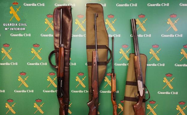 La Guardia Civil recupera en Madrid armas que fueron robadas en una casa en Palencia