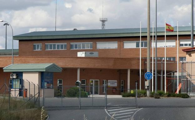 Los detenidos por un atropello mortal se niegan a declarar en una videoconferencia desde la cárcel de Segovia