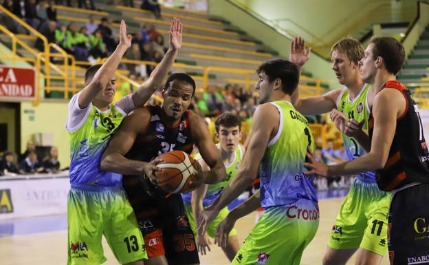Amplia segunda derrota en casa para el Usal La Antigua ante el Ávila Auténtica (54-81)