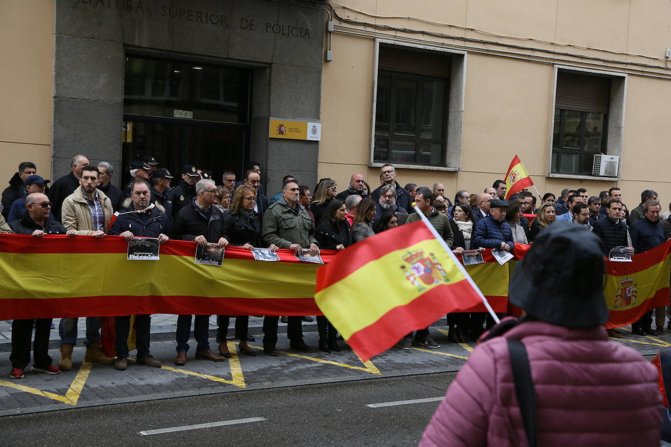 Concentración en Valladolid de apoyo a Policía Nacional en Cataluña