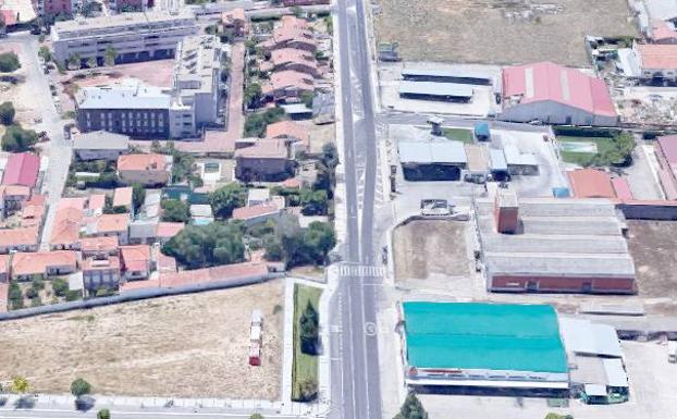 Una nueva acera facilitará el paso por el tramo de tierra del Camino Viejo de Simancas en Valladolid