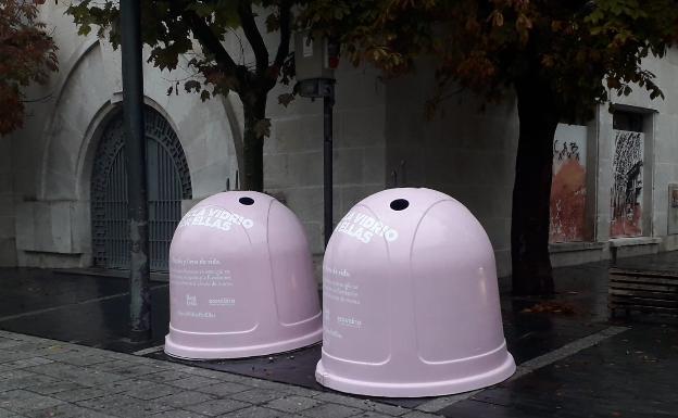 Ecovidrio pone en marcha la campaña 'Por ellas' en colaboración con el servicio de limpieza del Ayuntamiento