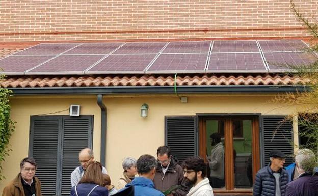 Una cooperativa crea una red para abastecer con paneles solares casas del barrio Belén de Valladolid