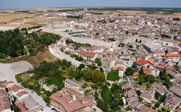 El Ayuntamiento de Cuéllar crea dos nuevas tasas y baja el tipo de gravamen del IBI