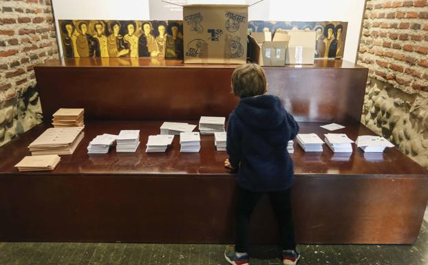 El escaño 82: En campaña