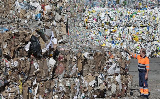 Valladolid suspende en el reciclaje de su basura