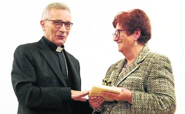 Marcela Sancho, feligresa de La Lastrilla, recibe el tercer Premio San Alfonso Rodríguez