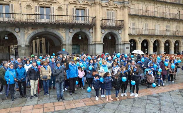Pequeños y mayores desafían a la lluvia y el frío para 'moverse' por la diabetes